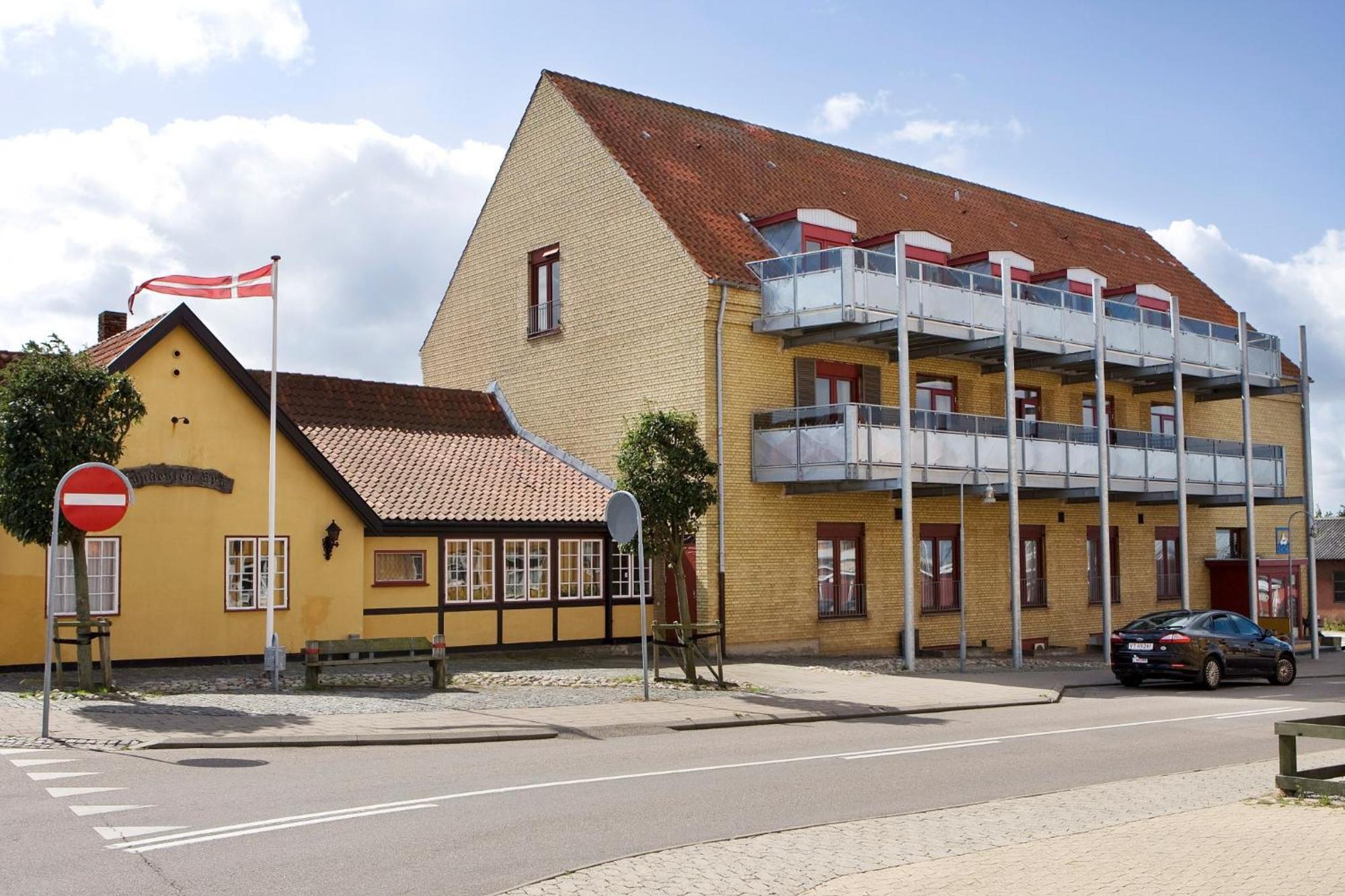 Hotel Hundested Bagian luar foto